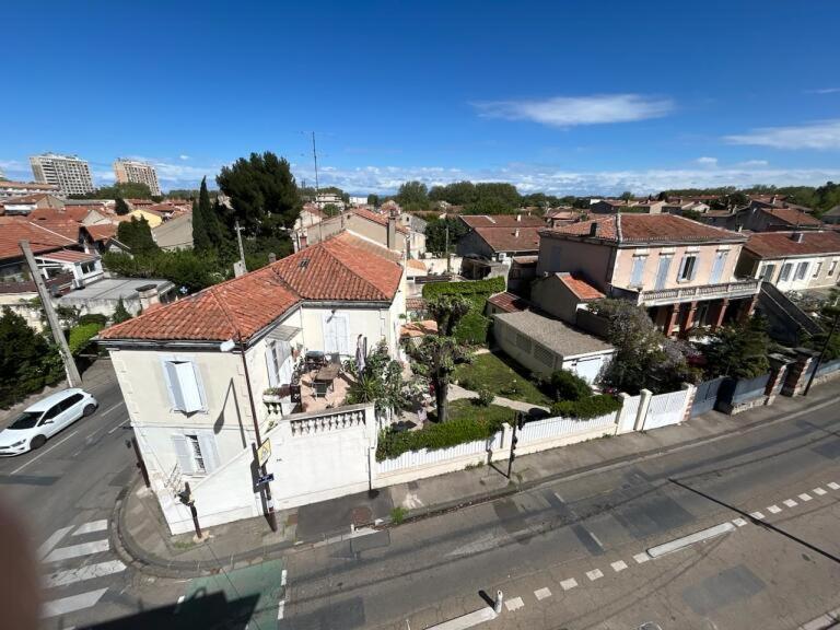 Studio Avec Clim Et Terrasse Proche Du Centre Ville D'Avignon Exteriér fotografie