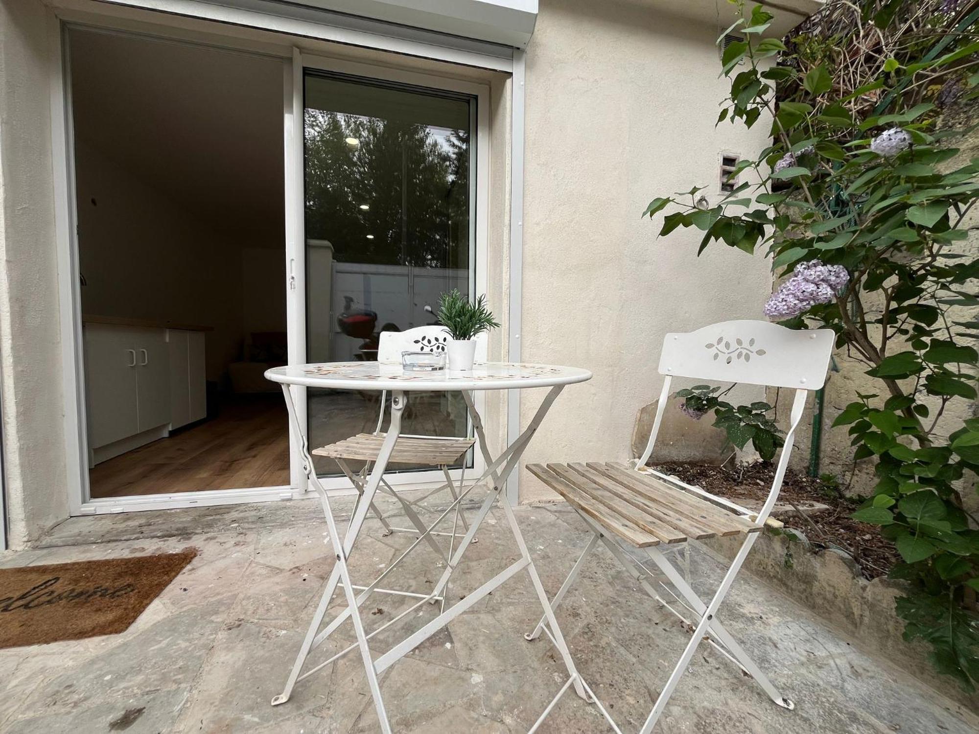Studio Avec Clim Et Terrasse Proche Du Centre Ville D'Avignon Exteriér fotografie